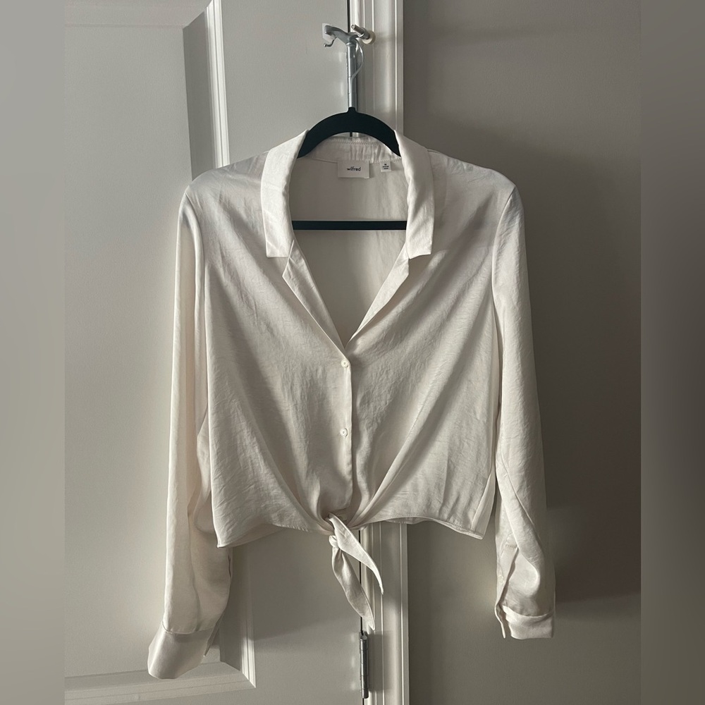 Aritzia Wilfred Satin Blouse